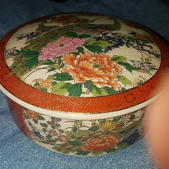 Vintage trinket/jewelry holder - Picture 5 of 5